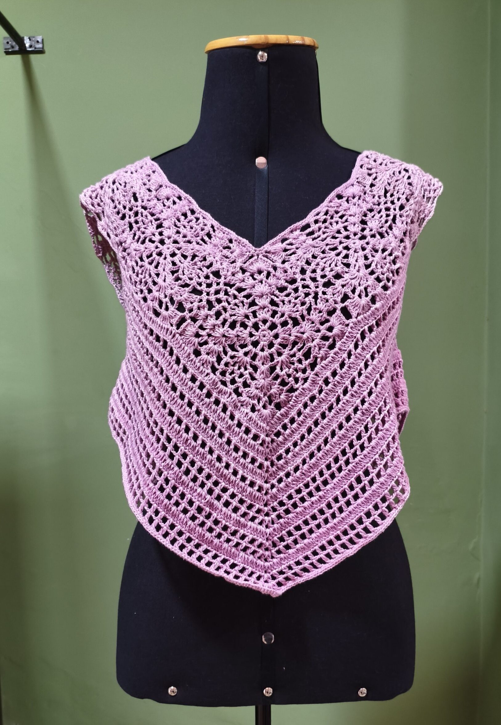 Cropped Bico de Renda